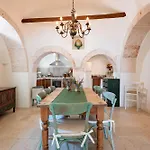 Acres Itria לוקורוטונדו