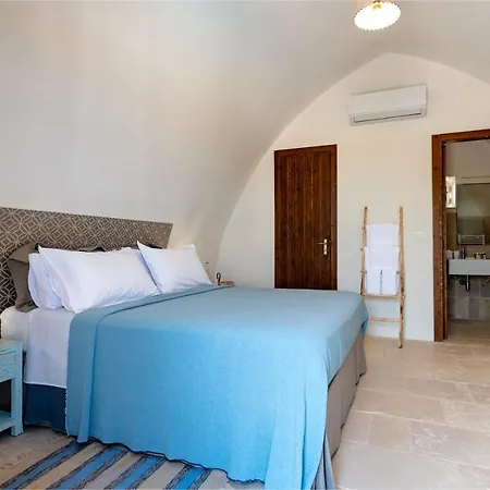 Acres Itria لوكوروتوندو