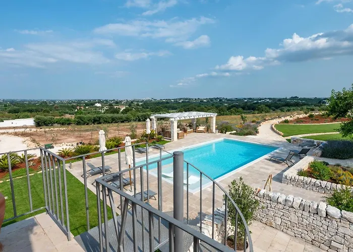 Acres Itria וילה